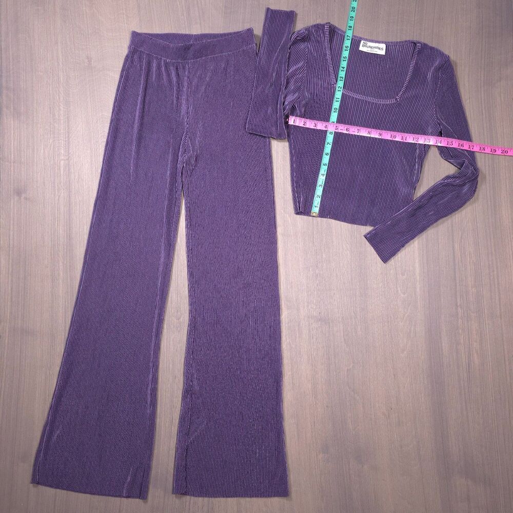 No Boundaries Purple Plisse Velvet Ribbed 2-Piece Pant Set Top Wide Leg XS - Picture 3 of 9